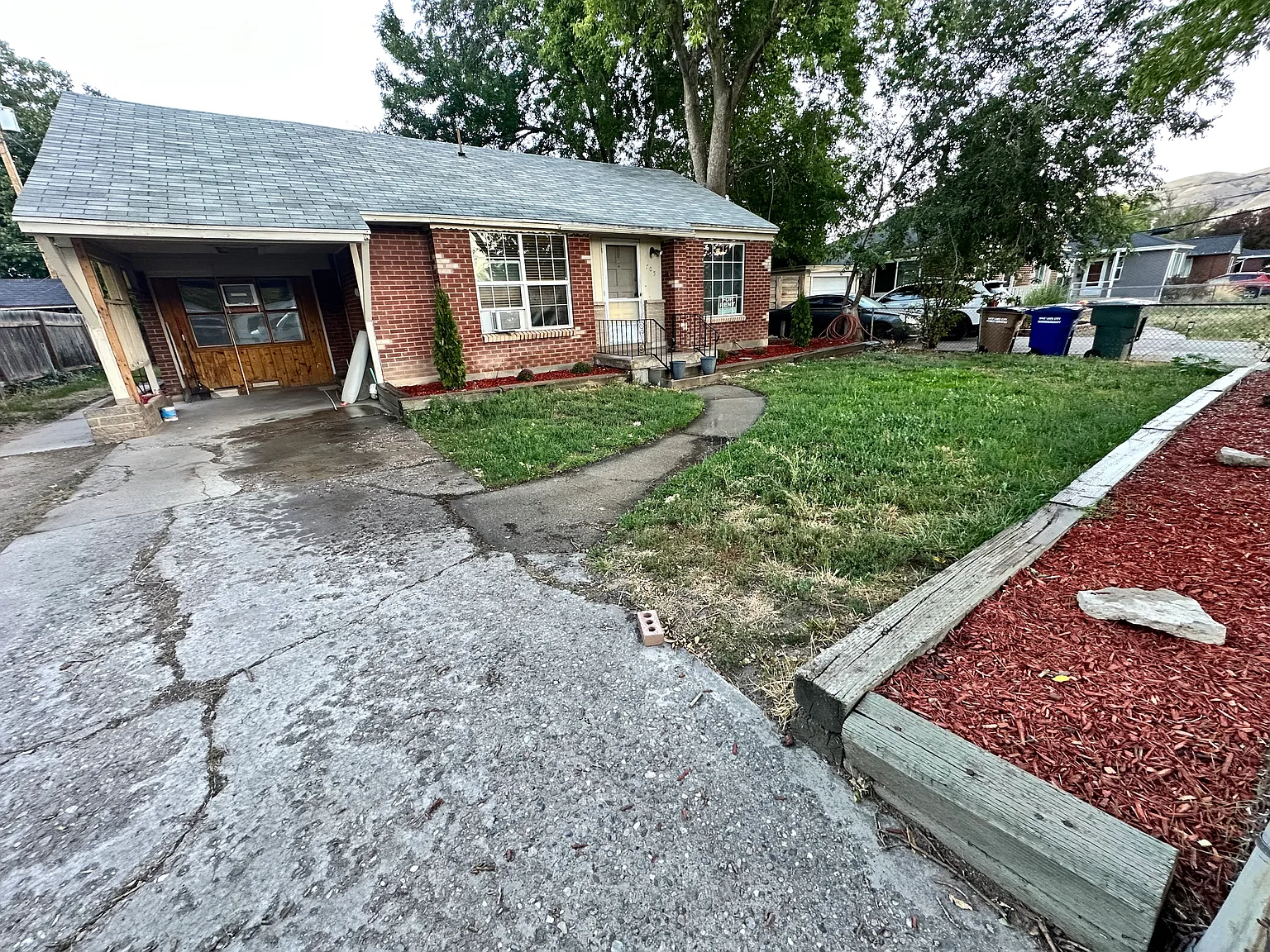 4 bed, 1712 sqft, $2,400 — Photo 1