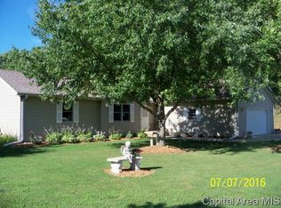 432 W Oak St, Jacksonville, IL 62650