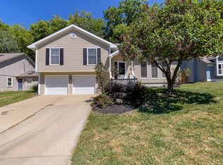 10404 NW 57th Ter, Kansas City, MO 64152