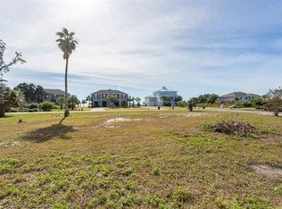 1207 Ceylon Dr, Gulf Breeze, FL 32563
