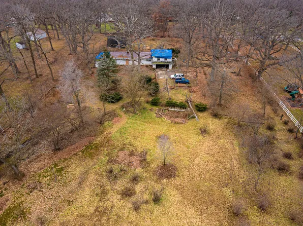 24232 S Kings Rd, Crete, IL 60417