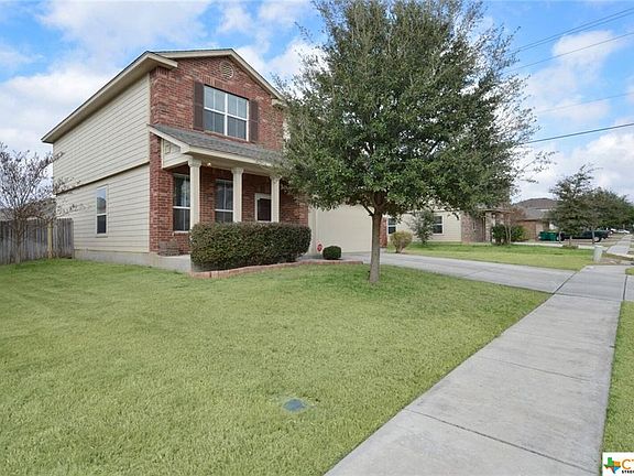 4th image of 527 Diana Dr