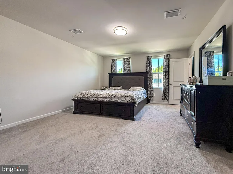 91 Goldspire Dr — Photo 25