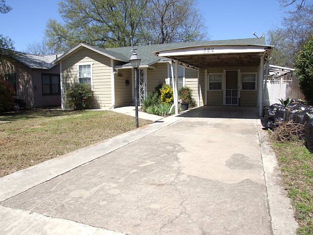 2nd image of 322 Lincoln Ave