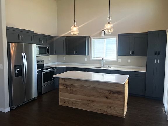 4th image of 1133 22nd Ave W #1204-22