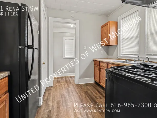 21 Rena St SW, Grand Rapids, MI 49507