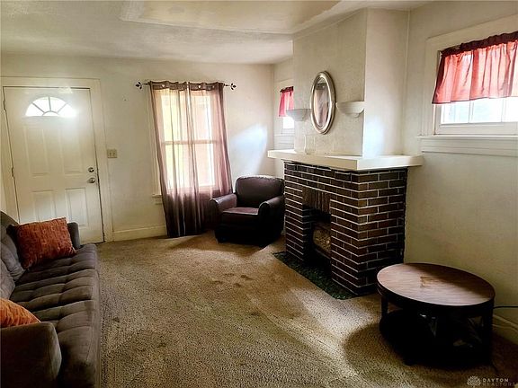 5th image of 133 N Quentin Ave