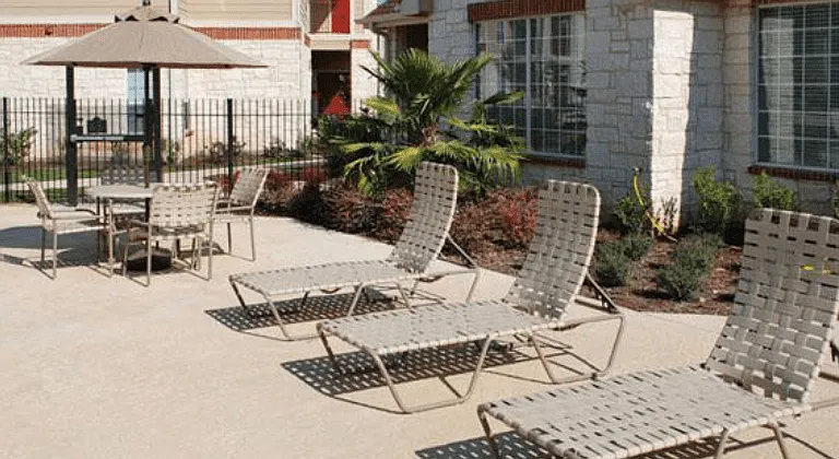 Elan Gardens Apartments — Photo 33