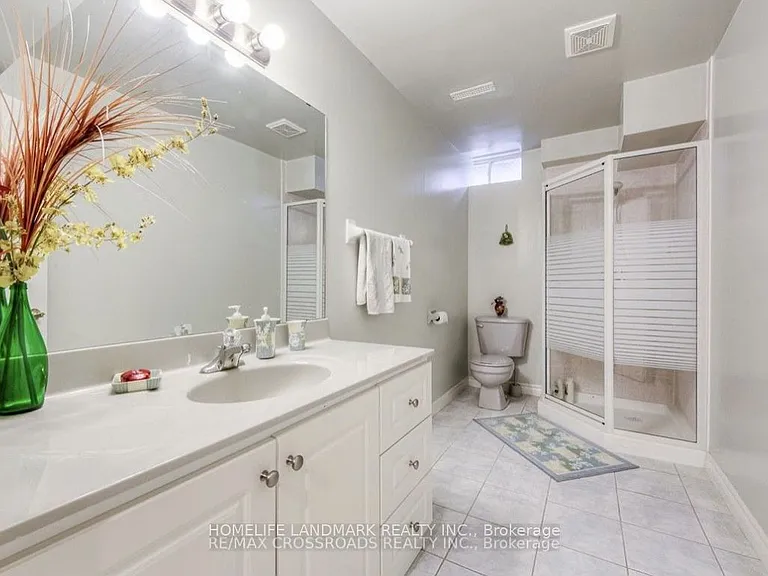 238 Highglen Ave #BASEMENT — Photo 2