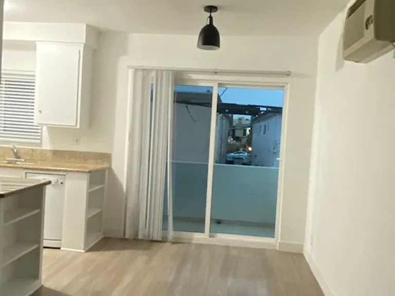 12720 Pacific Ave — Photo 1