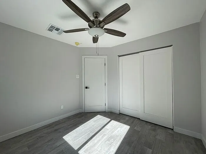 2726 E Culver St #B — Photo 48