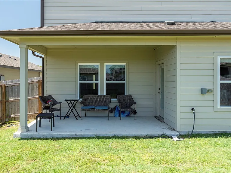 956 Lady Bird Ln — Photo 39