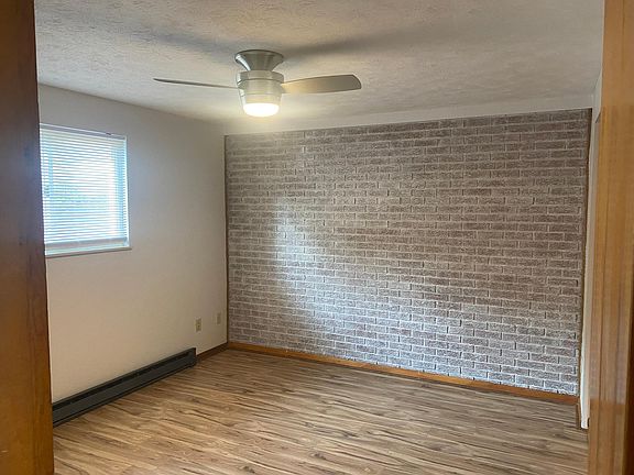 5th image of 611 Center Ave APT 7