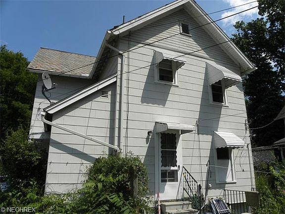3rd image of 1005 East Ave