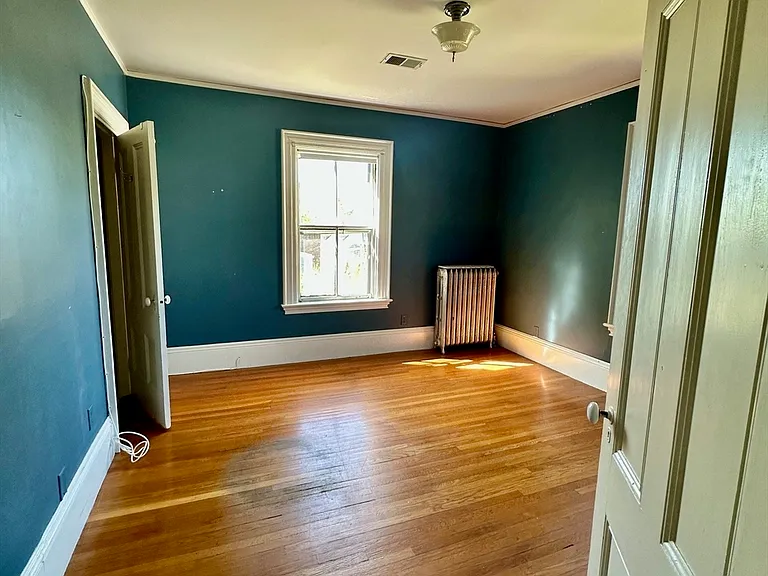 984 Chestnut St #2 — Photo 5