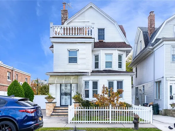 3708 Cypress Ave, Brooklyn, NY 11224