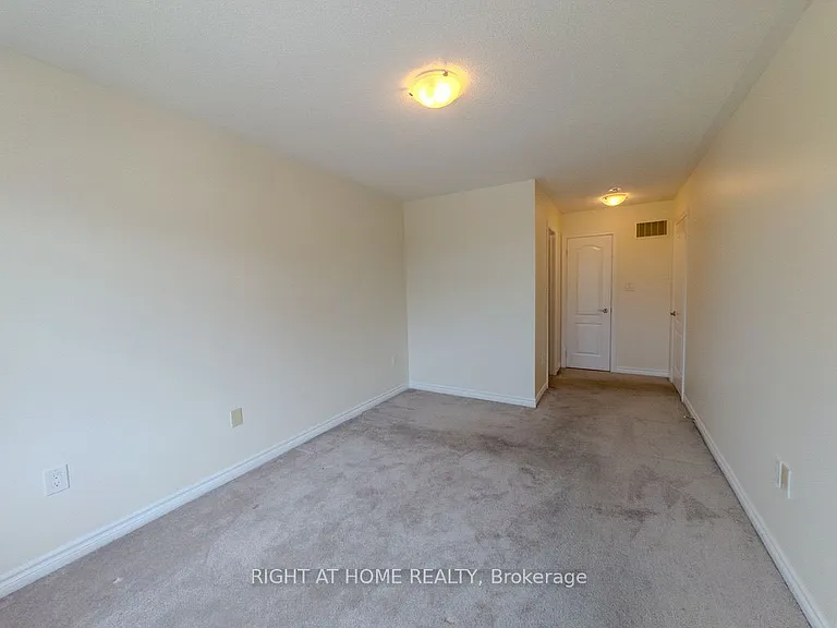 465 Mapleton Ave — Photo 6