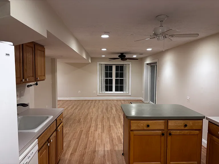 109 Discovery Ct — Photo 3
