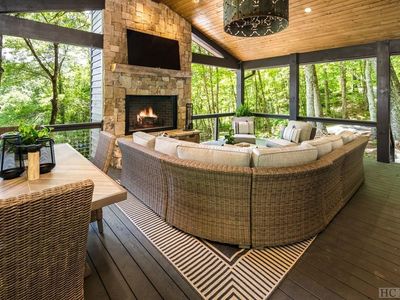 129 Strawberry Hills Road, Cullowhee, NC, 28723