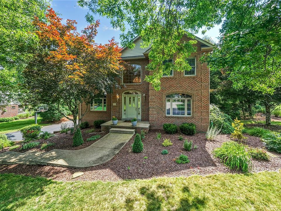 1st image of 1115 Chaucer Dr