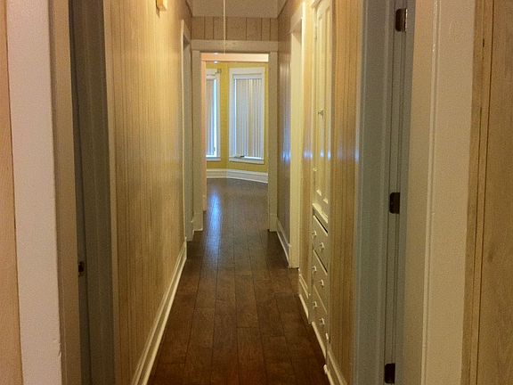 3rd image of 6653 S Minerva Ave #1