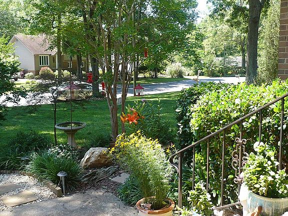 frnt.porch vw./sprg/culdesac