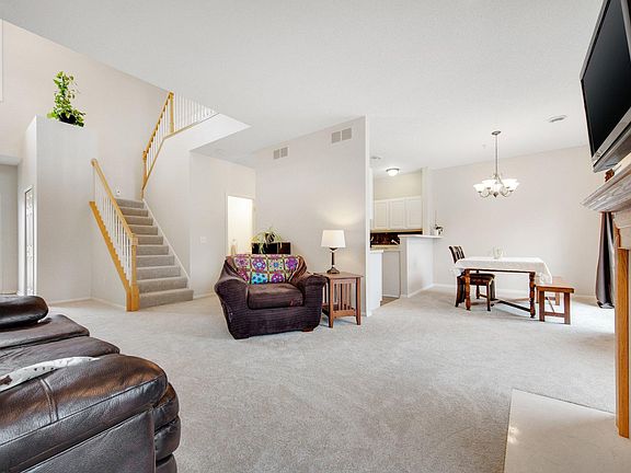 4th image of 1177 Bergmann Dr