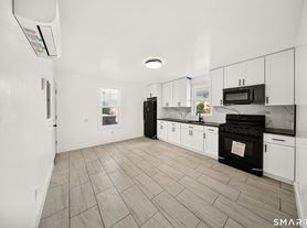 359 Park Ave, Bridgeport, CT