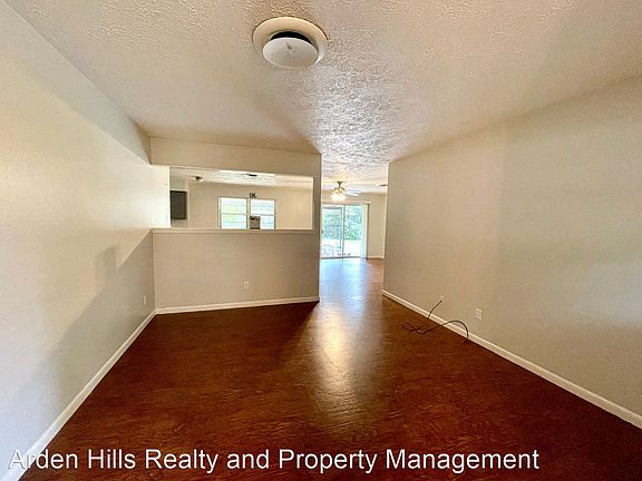 2nd image of 114 Cynthia Dr