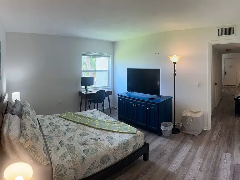 3209 Beneva Rd — Photo 10