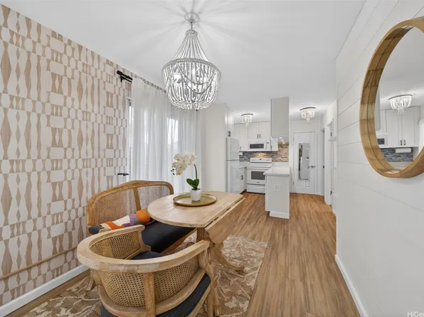 2957 Kalakaua Ave APT 115, Honolulu, HI 96815