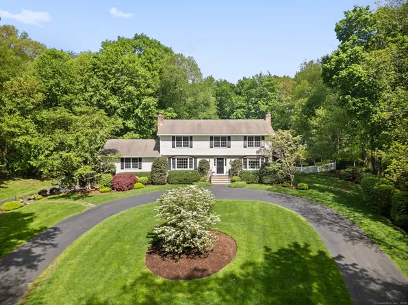 110 Wellington Drive, Fairfield, CT 06824