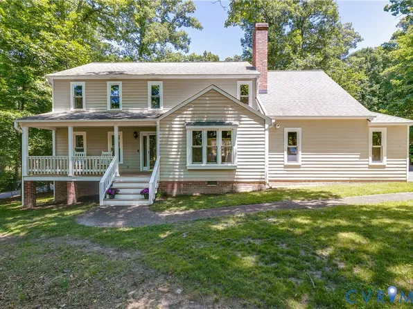 1107 Royal Ridge Rd, Midlothian, VA 23114