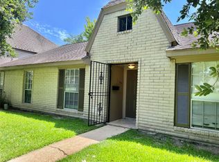 7166 Crownwest St, Houston, TX 77072