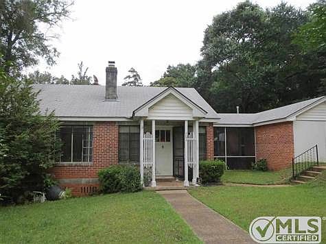 1st image of 704 E Georgia St