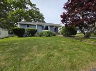 119 Evergreen Ave, Tiverton, RI 02878