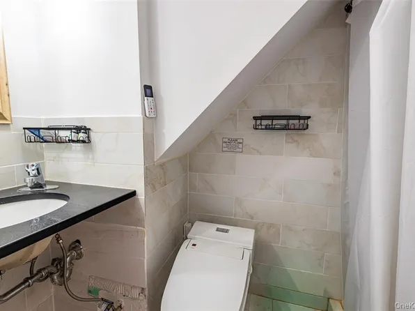 2916 Heath Avenue image 27 of 35