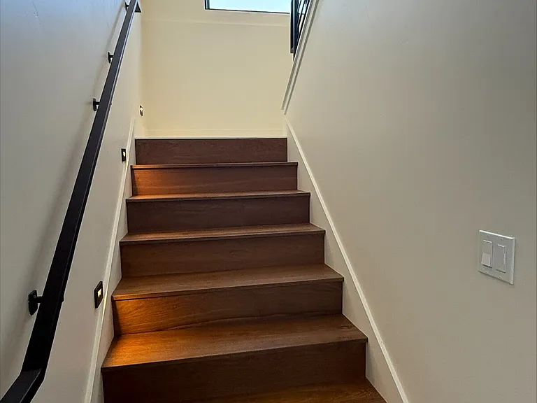 2670 Laurel Ave — Photo 30