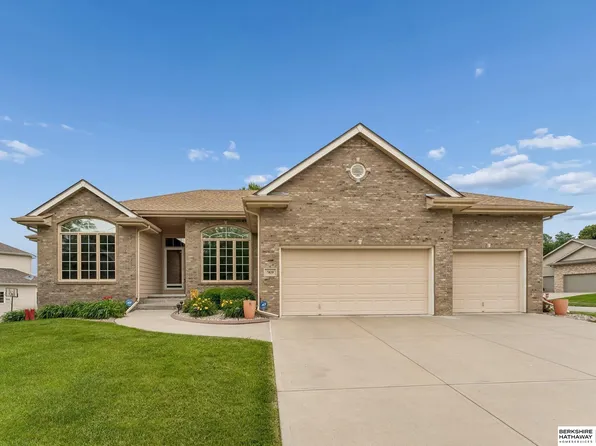 7419 S 94th St, La Vista, NE 68128