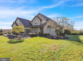 38 Grandview Rd, Hamburg, PA 19526