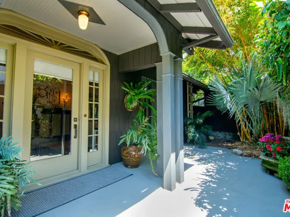 1918 Pinehurst Rd, Los Angeles, CA 90068
