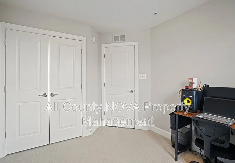 2910 Pinebrook Rd — Photo 27