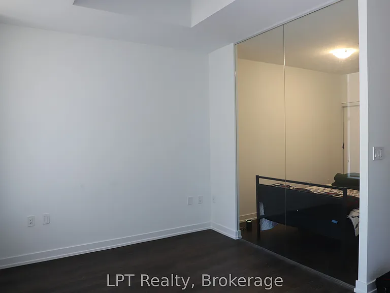 556 Marlee Ave #108 — Photo 8