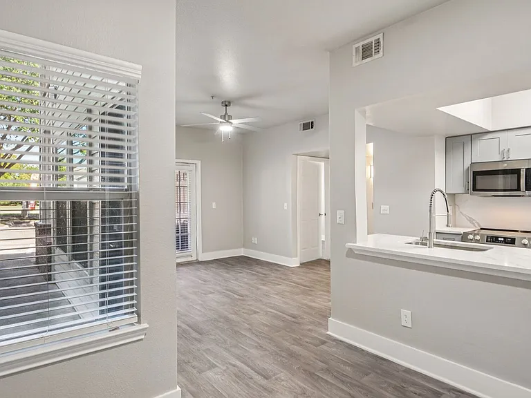 Larkin Apartment Homes — Photo 85