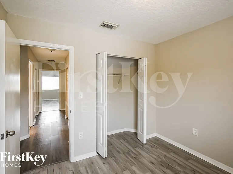18050 SW 142nd Ct — Photo 13