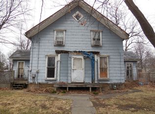 914 S Pleasant St, Princeton, IL 61356