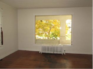 109 E Van Buren St, Ohio, IL 61349