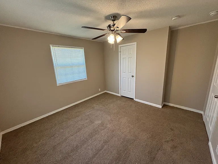404 Scott St — Photo 12