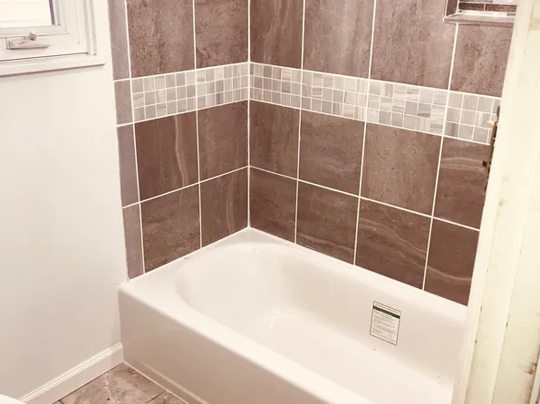 3221 Juliet St APT 1, Pittsburgh, PA 15213