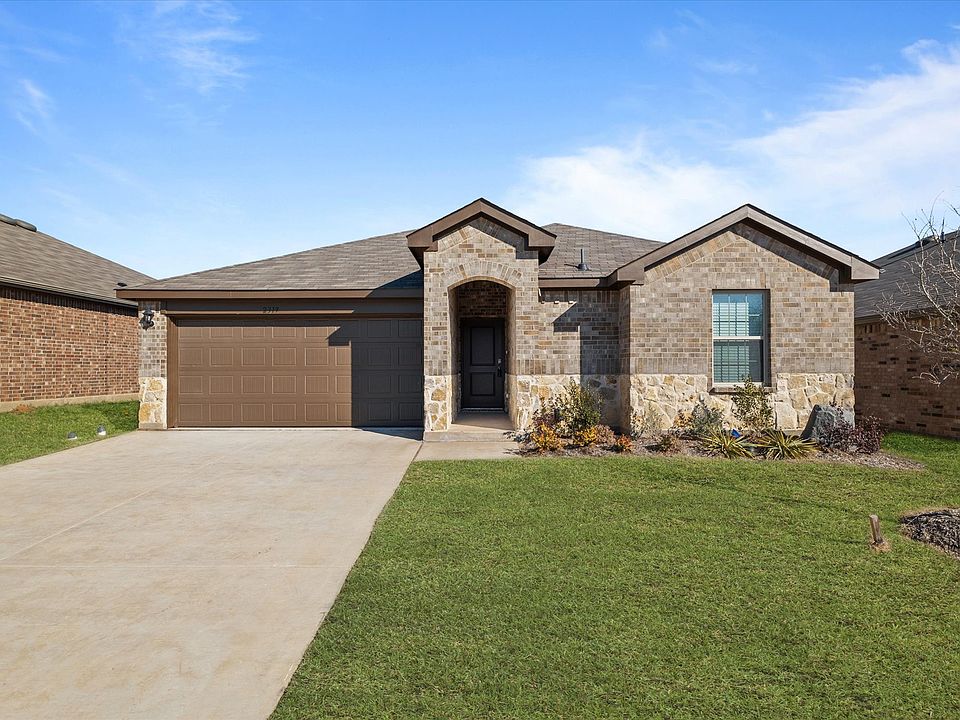 1st image of 2319 Burleson Rd